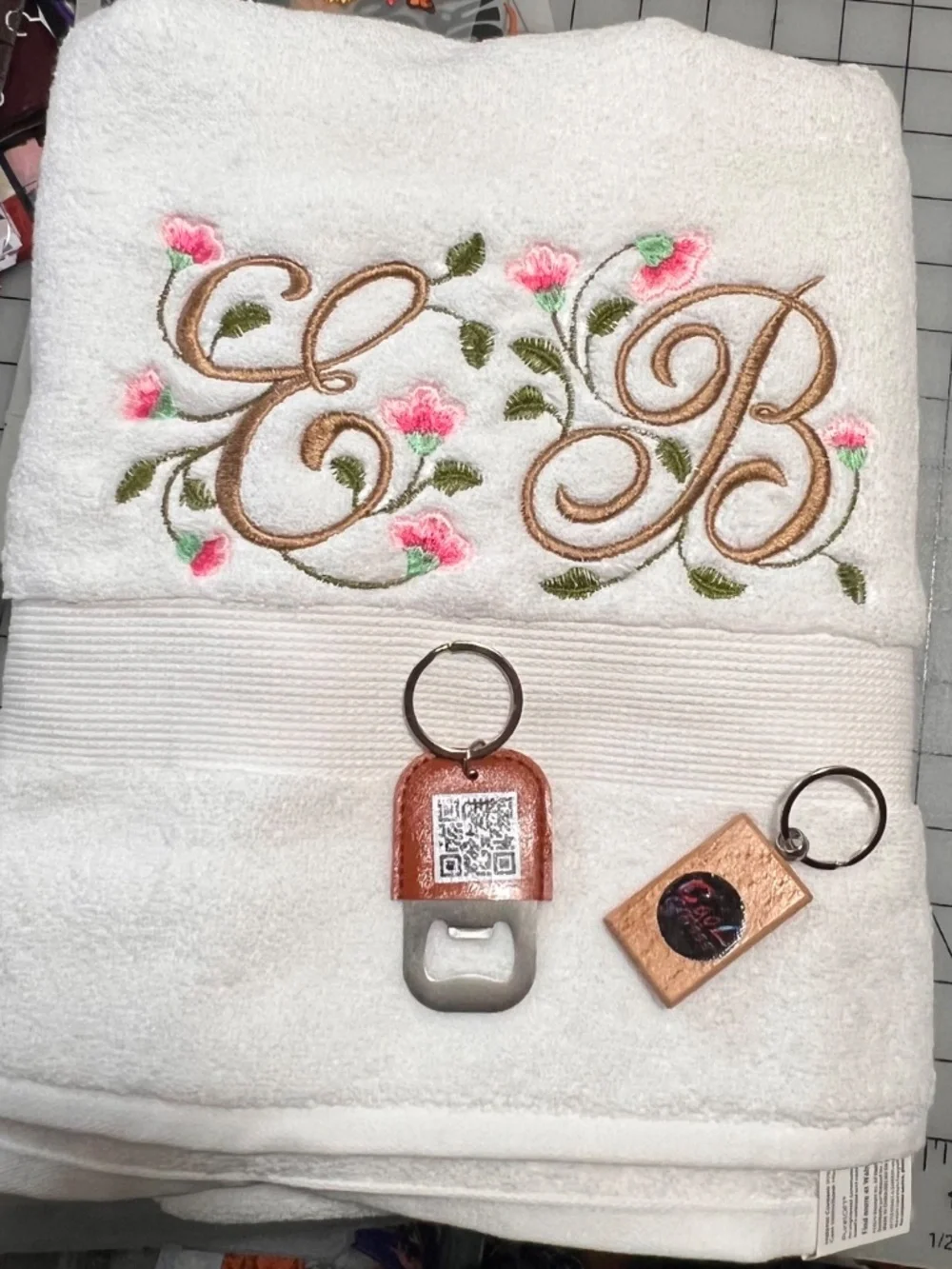 Personalized Embroidered Luxurious Bath Towel set 4 Monogrammed New